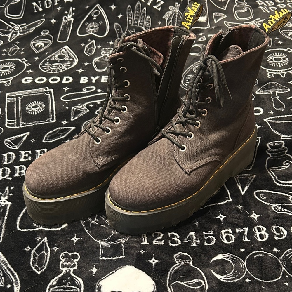 Dr.Marten’s Jadon Max X-girl Platform Boots